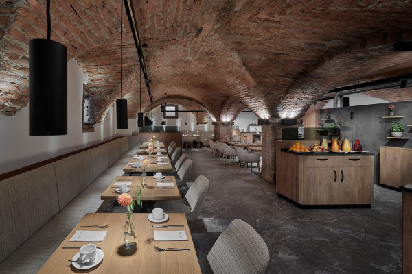 Schwarzer Adler Innsbruck