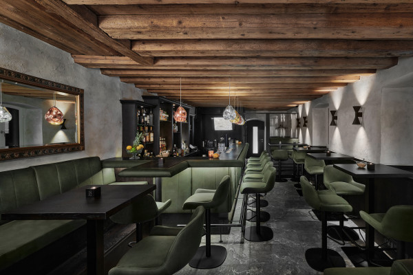 Schwarzer Adler Innsbruck