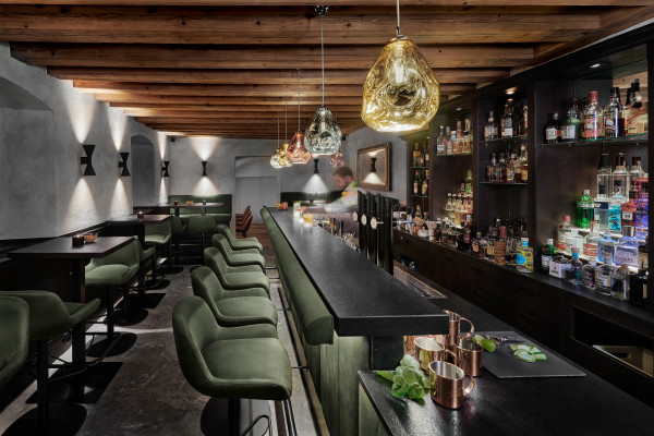 Schwarzer Adler Innsbruck