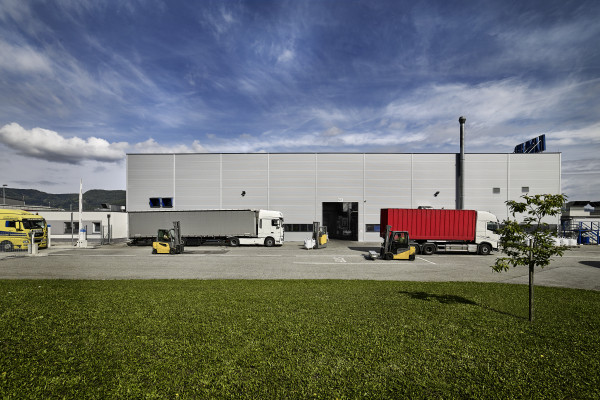 Industry & Companies