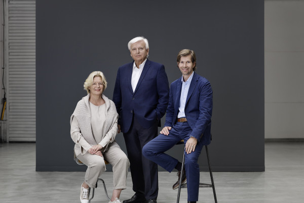 Industry & Companies