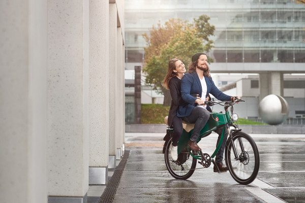 People & Advertising