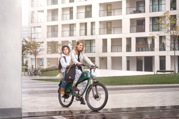 People & Advertising